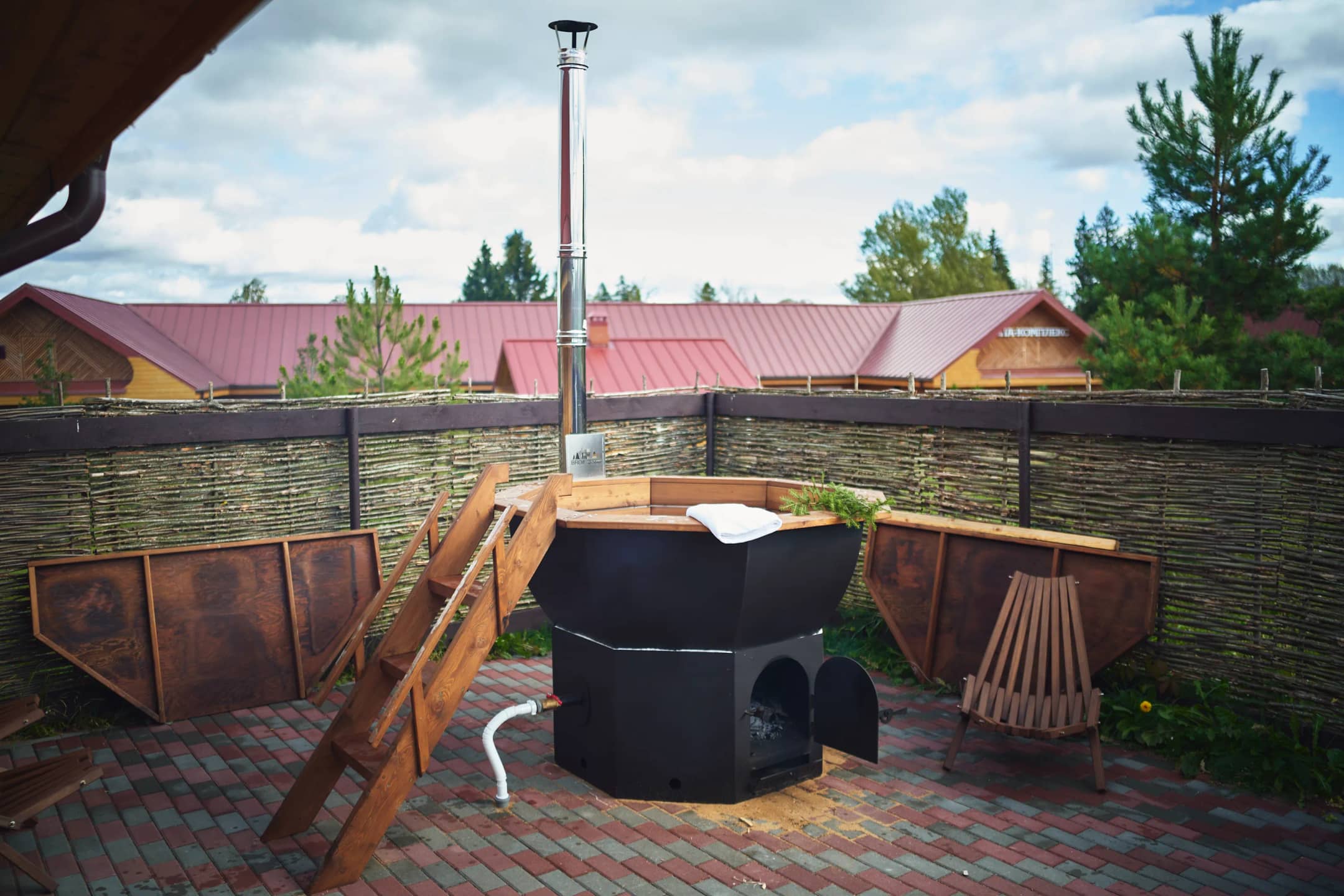 Банный чан в Усадьбе Четыре Сезона